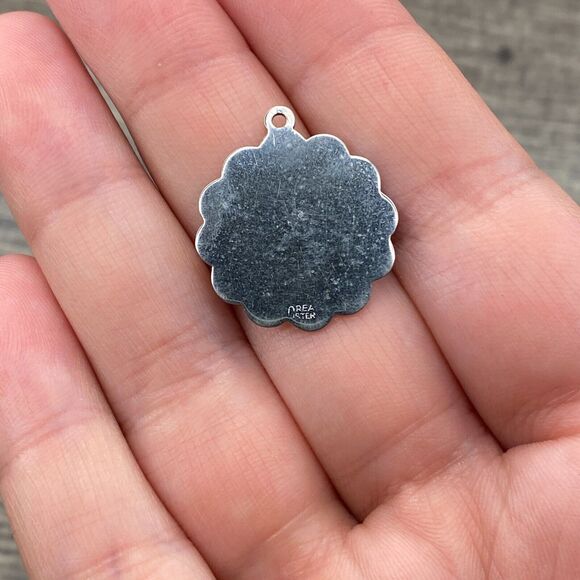 Vintage 925 Sterling Silver "Graduation Day" Scalloped Pendant Bracelet Charm - Picture 2 of 3